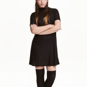*sold** Short Sleeve Turtleneck Dress